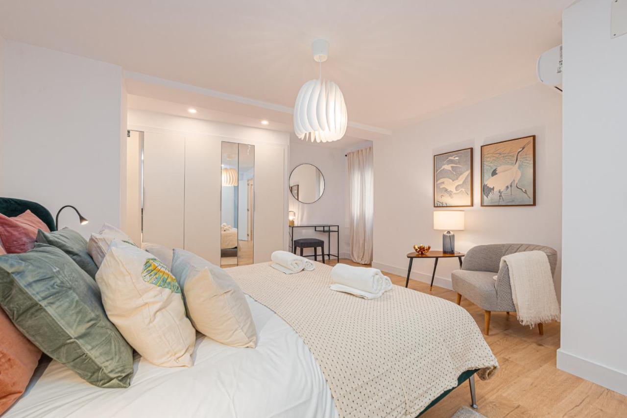C26 Gorgeous 4 Bdrm Apartament In Plaza Uncibay マラガ エクステリア 写真